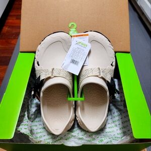 Crocs Atlas All Terrain Stucco Men 8 NEW